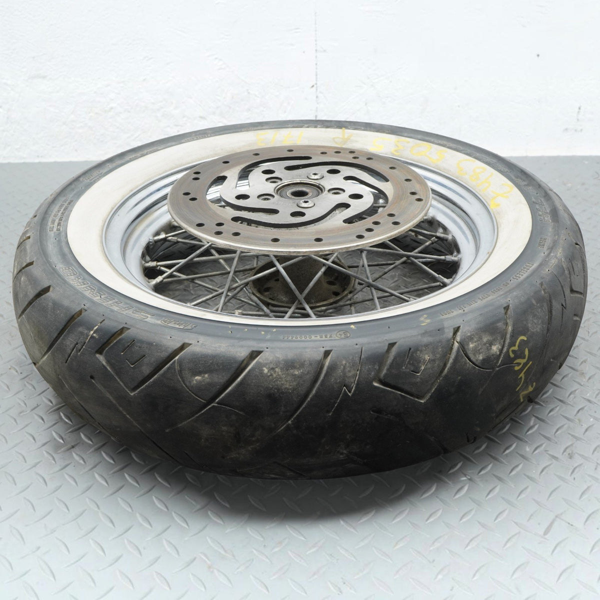 00-11 Harley-Davidson FXDWG rear rim Wheel W Tire 16X3.0J 41797-00 OEM