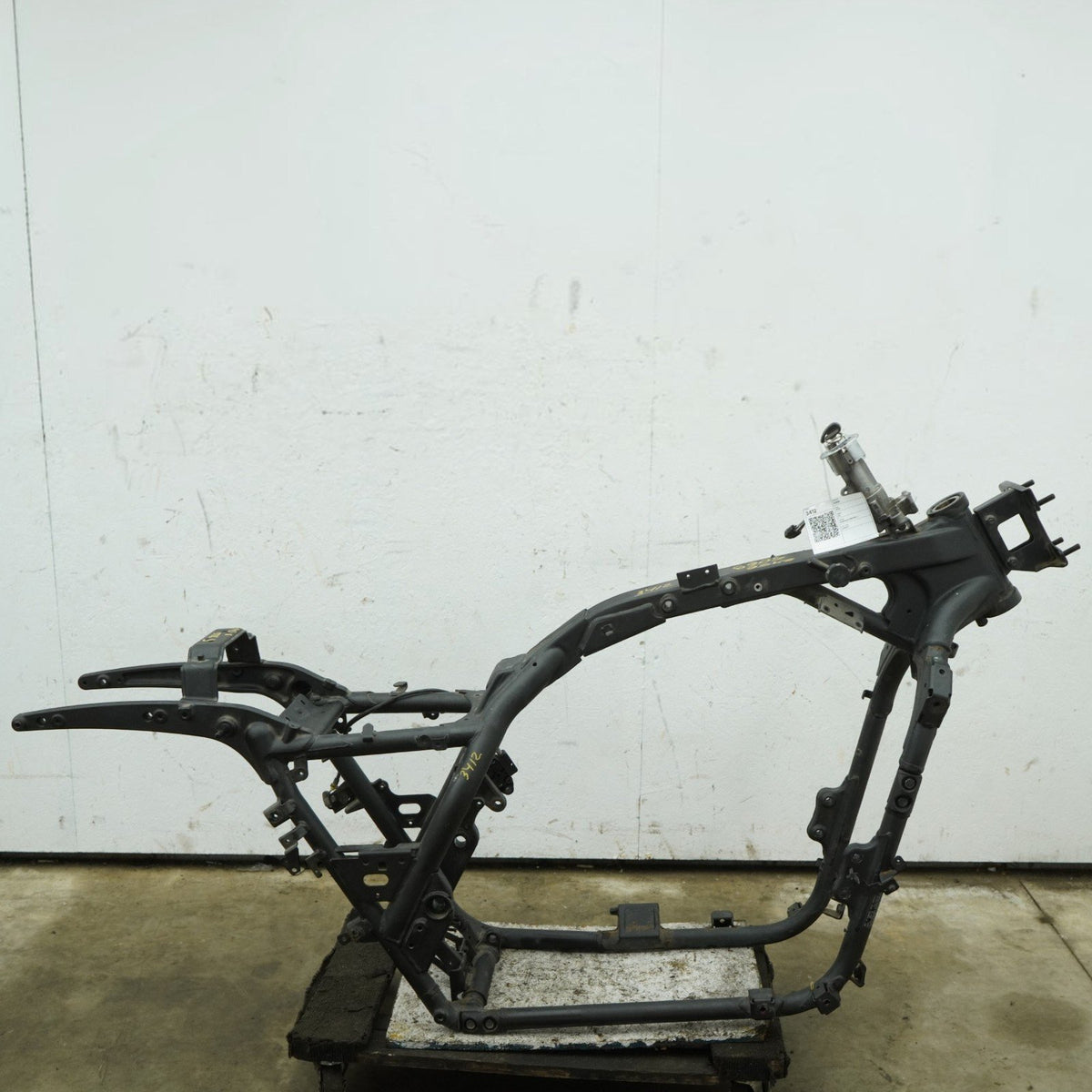 2012 Kawasaki Vulcan VN1700J Vaquero Main Lower Body Backbone Cradle OEM