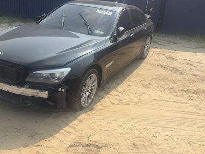 2013 BMW 740i F01