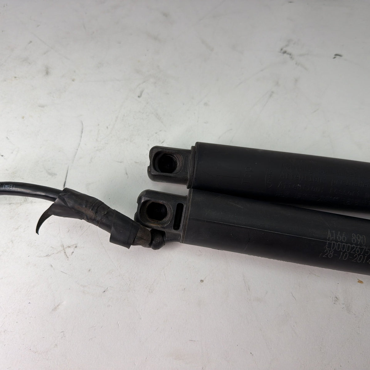 13-16 Mercedes X166 GL450 GL550 Power Liftgate Strut Set Left Right 1669802264