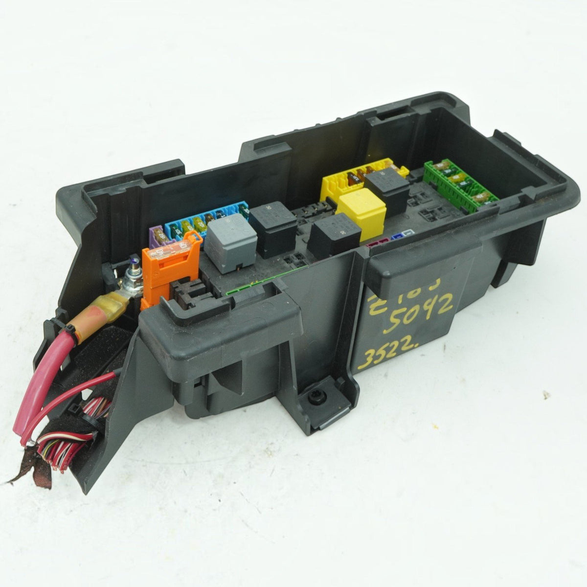 17-19 Mercedes GLS63 GLS550 GLS450 GLS350d X166 Fuse Relay Box A0025428819 OEM