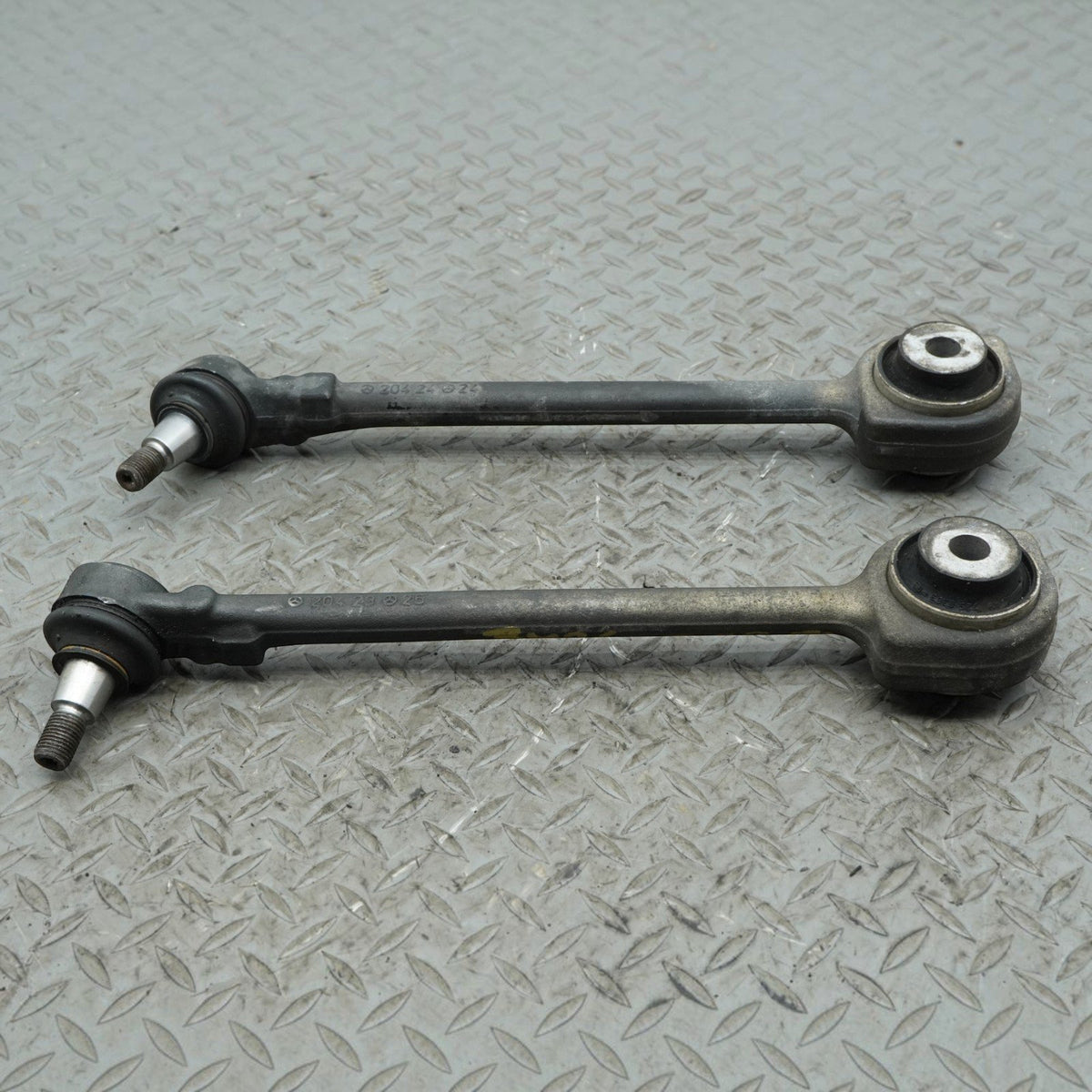 12-17 Mercedes E400 E350 C207 4Matic Front LH RH Lower Control Arm Forward Strut