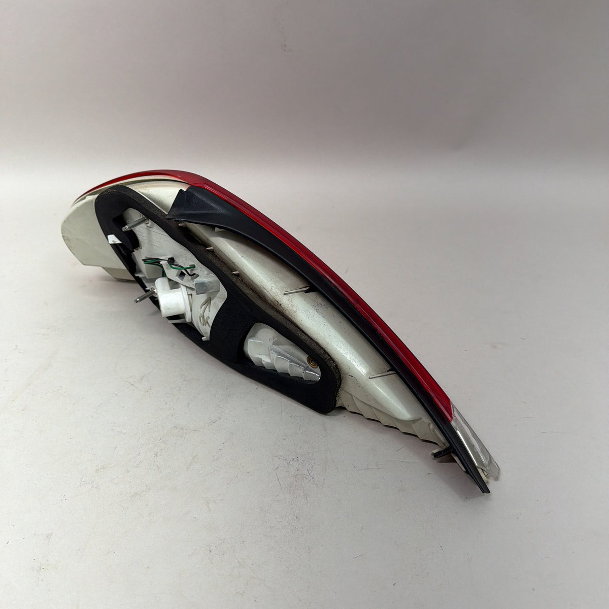 04-07 BMW M6 645Ci 650i E63 Right Rear Tail Light Assembly LED 63217170978 OEM