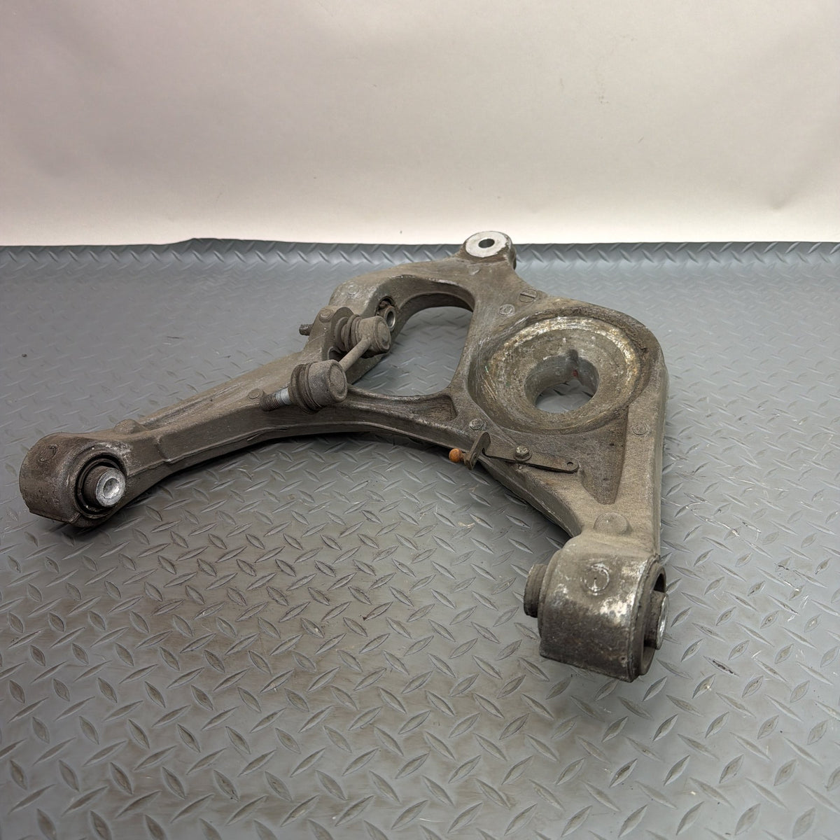 13-16 Mercedes GL450 GL550 X166 Rear Left Lower Control Arm A1663500906 OEM