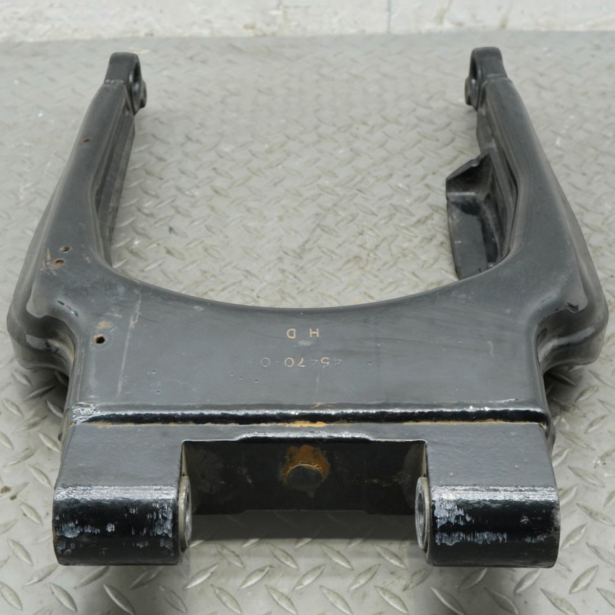 12-13 Harley-Davidson FLHTC Electra Glide Rear Fork Swingarm Swing Arm 45470-09