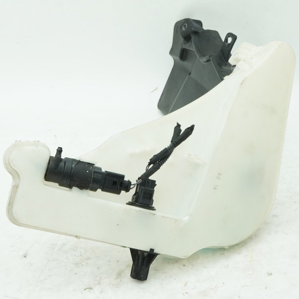 12-18 Audi RS7 S7 A7 A6 S6 4G C7 Washer Fluid Reservoir Tank w Pump 4G8955451