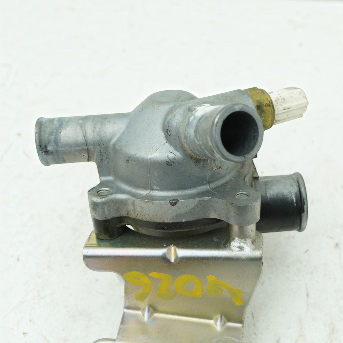 09-13 Kawasaki Vulcan VN1700 Vaquero Thermostat Housing Radiator Cap 49054-0004