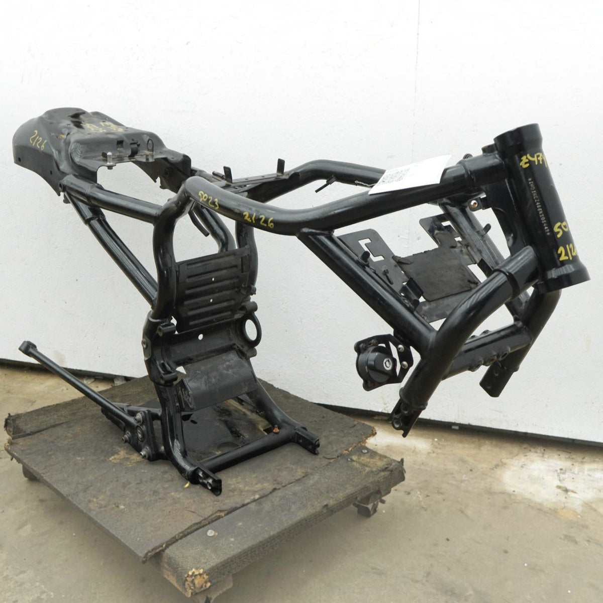 2006 Harley-Davidson V-Rod VRSCR Frame Chassis Body OEM