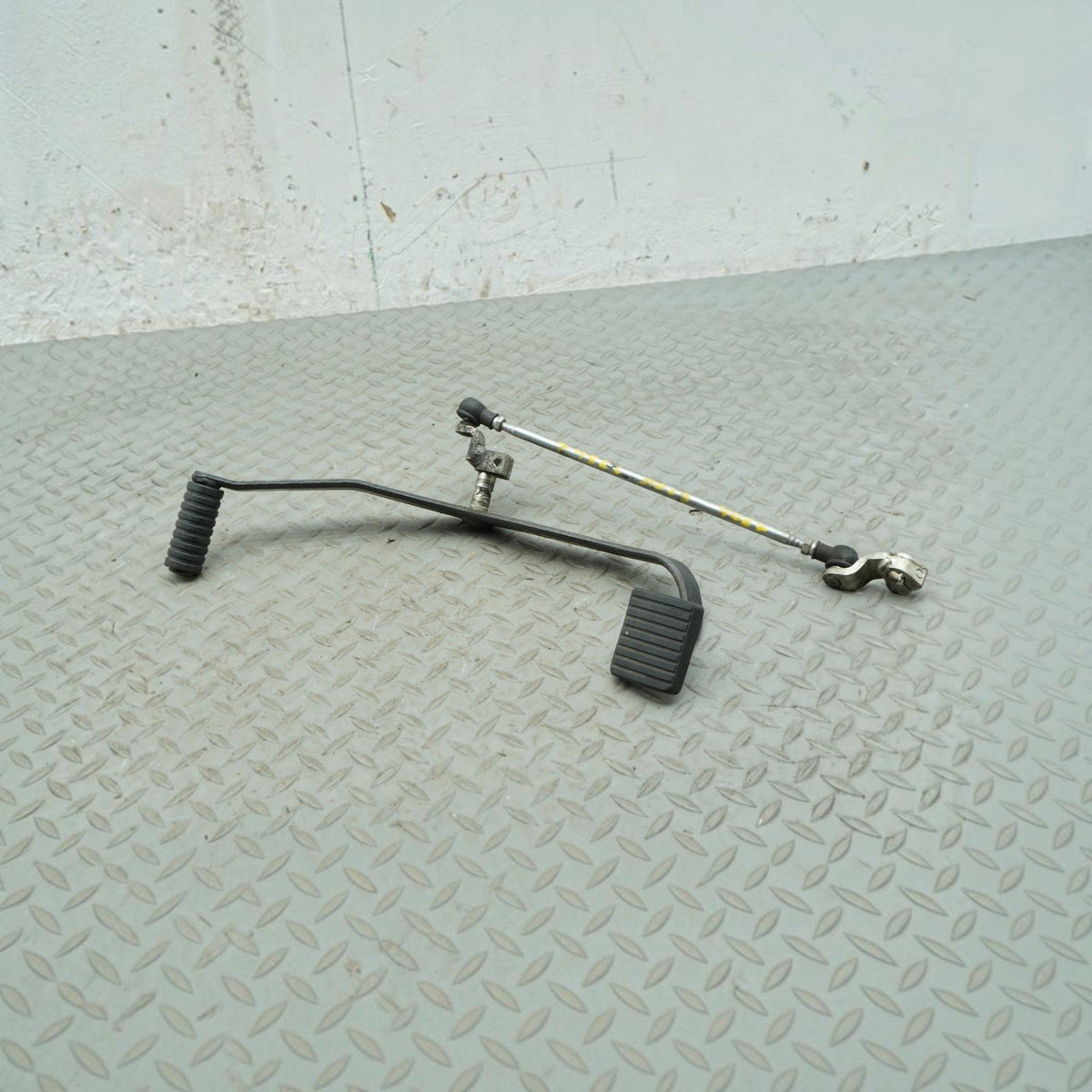 11-13 Kawasaki Vulcan 1700 Vaquero VN1700J Heel Toe Shift Lever w/ Linkage Rod