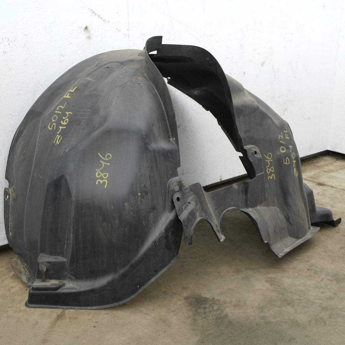 12-17 Range Rover Evoque L538 Front Left Inner Fender Liner BJ3216A574AA OEM