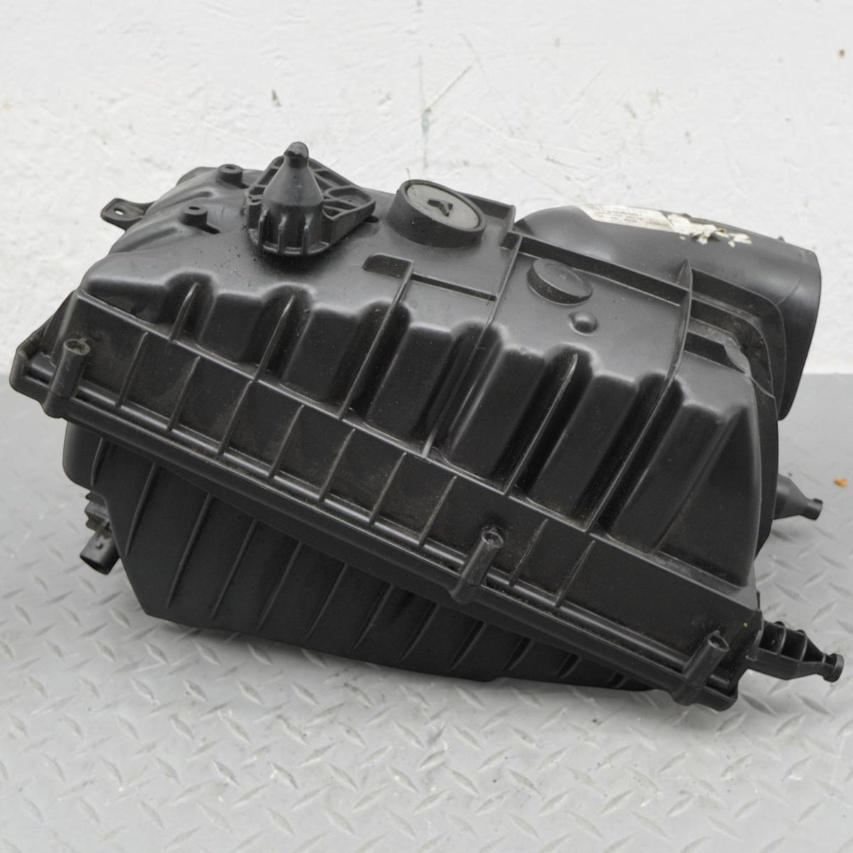 15-19 Range Rover Sport L494 Air Cleaner Housing Box Left DPLA-9601-BB OEM
