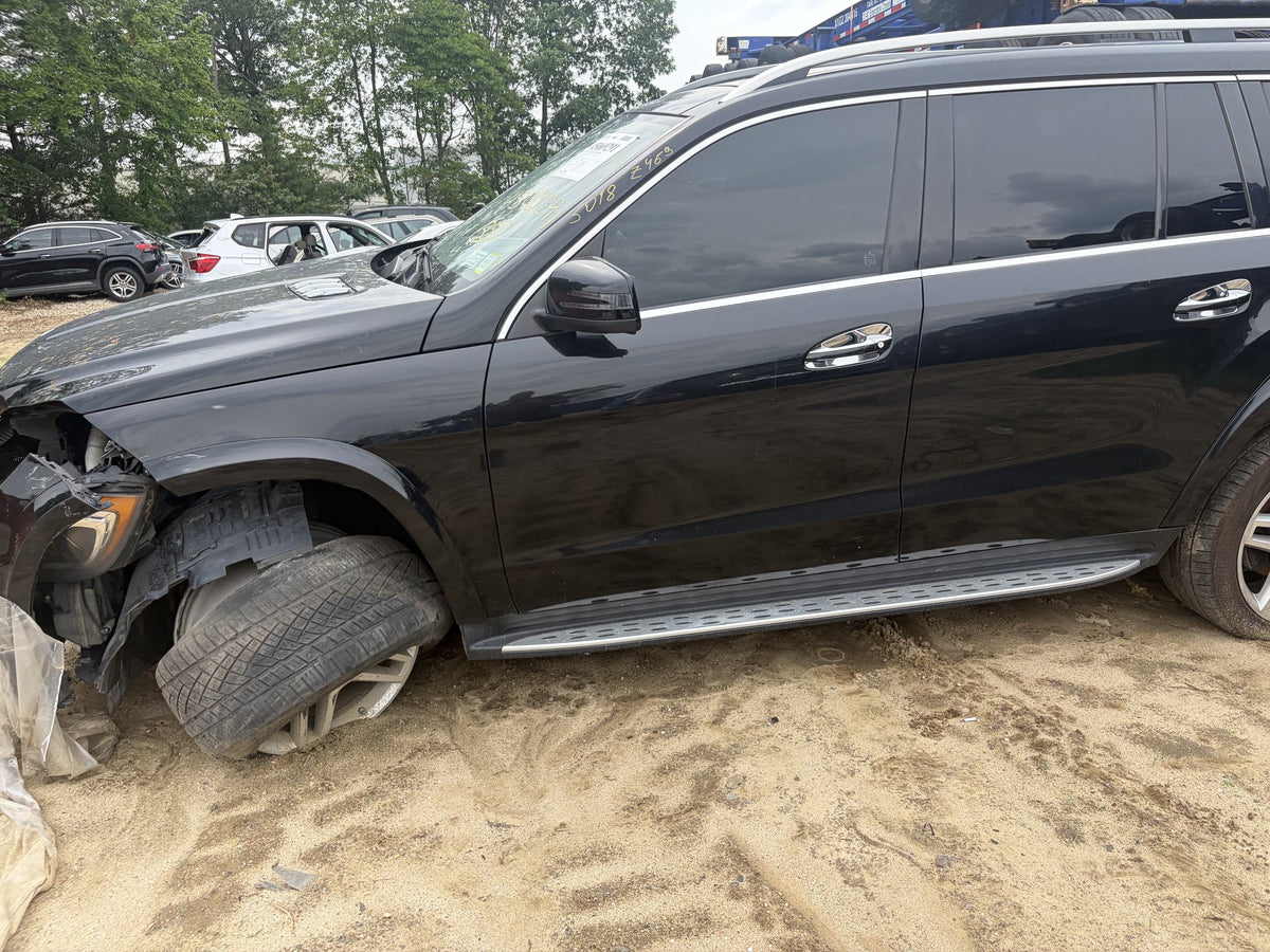 2013-2016 Mercedes-Benz GL550 4Matic GL-Class X166