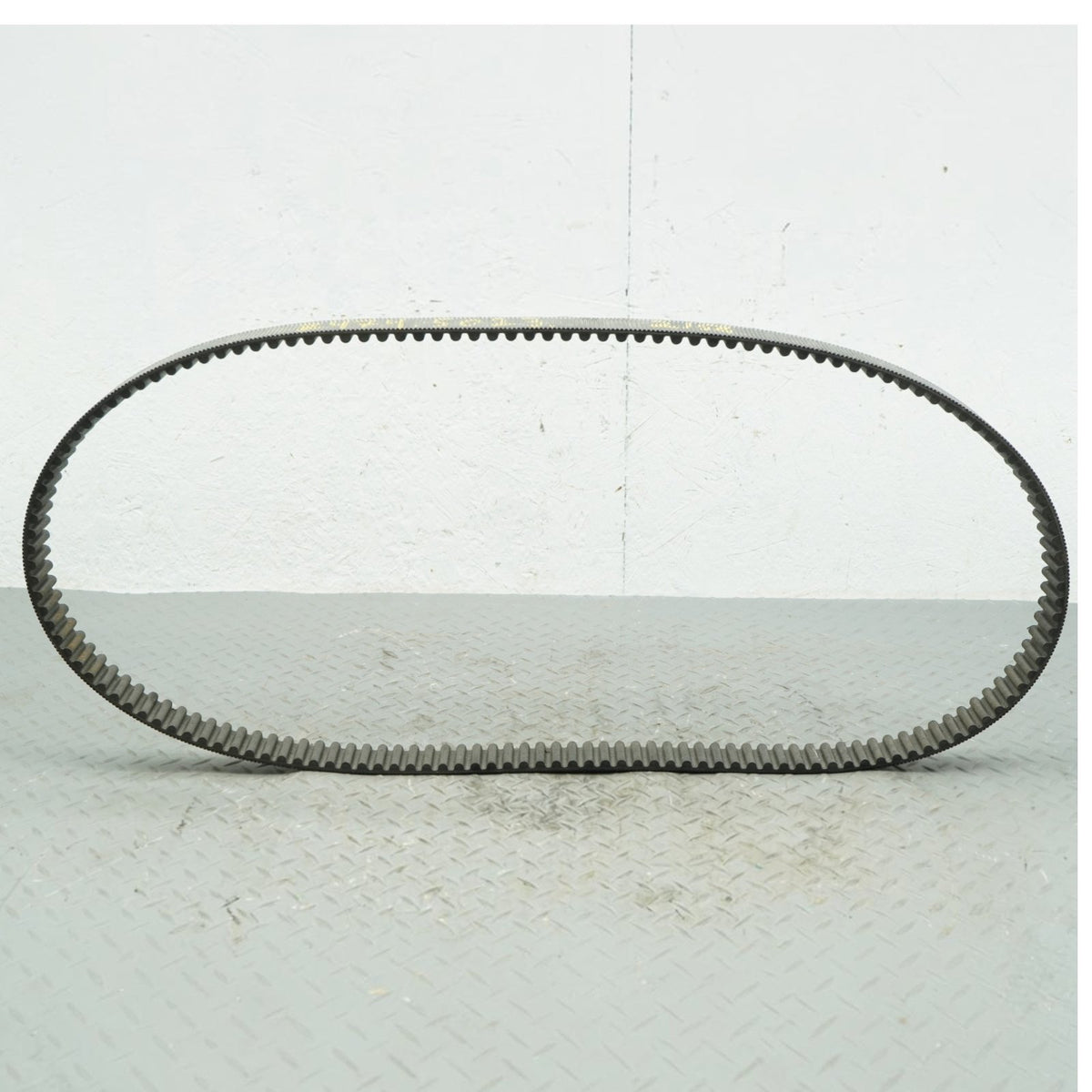 2002-2006 Harley Davidson VROD VRSCA Rear Drive Belt 40027-01 150 tooth OEM