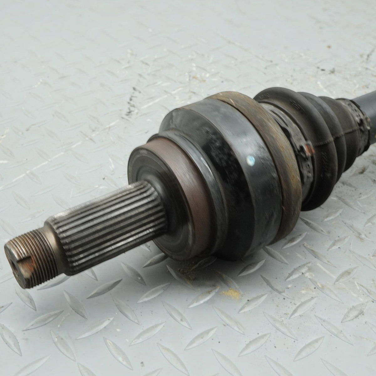 15-19 BMW X6 F16 xDrive50i AWD Rear Right CV Axle Shaft Passenger P860983901 OEM