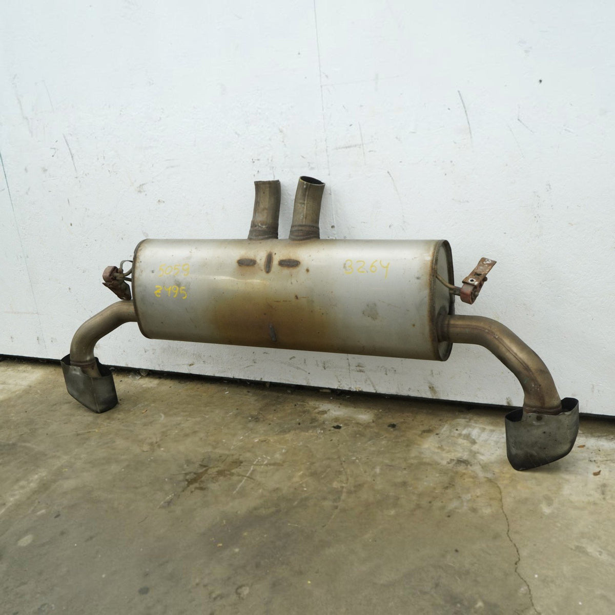 14-18 BMW X5 F15 Xdrive50i 4.4L Exhaust Silencer Muffler Rear 8621751 OEM