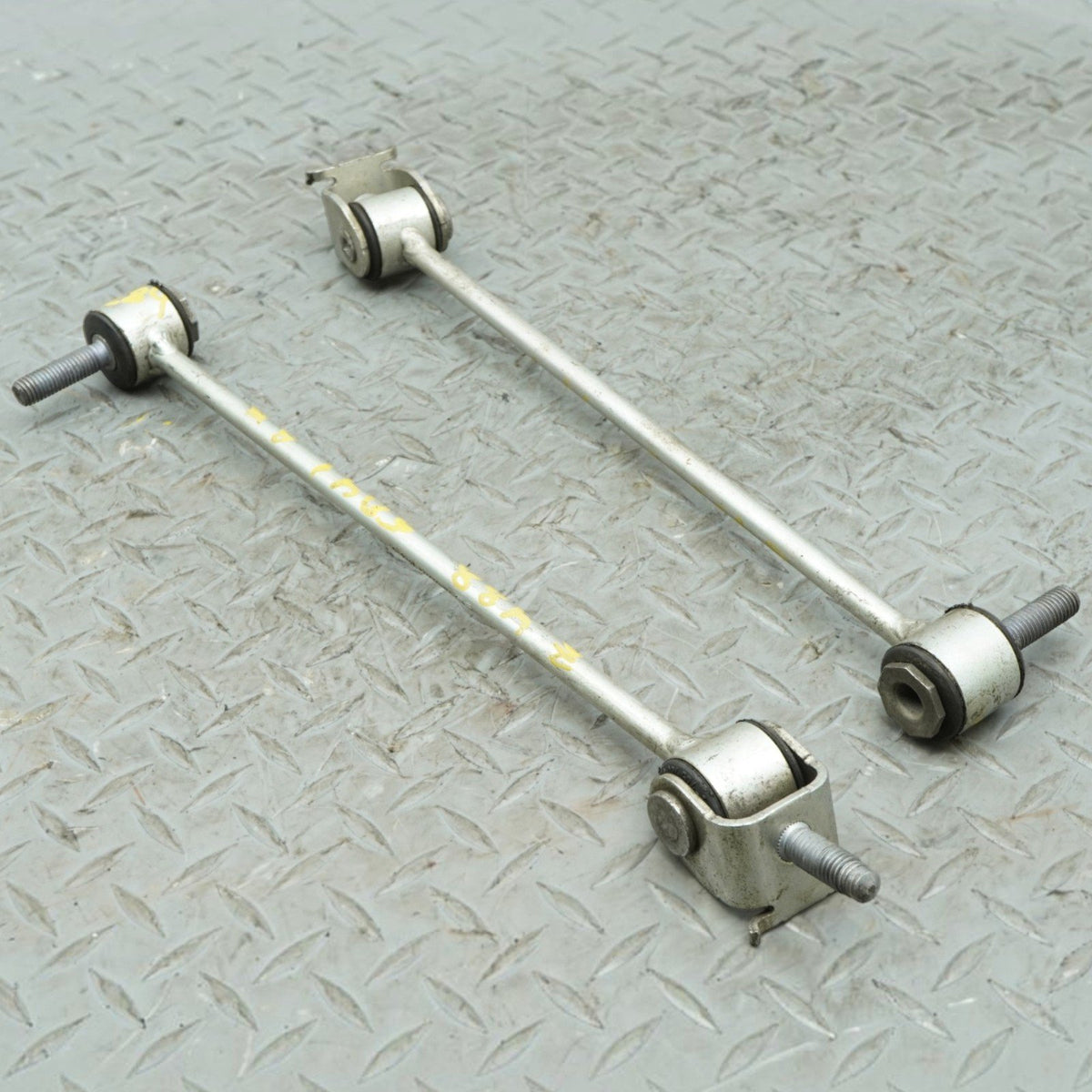 14-17 Mercedes S550 W222 Rear Stabilizer Sway Bar End Link Pair Left & Right OEM