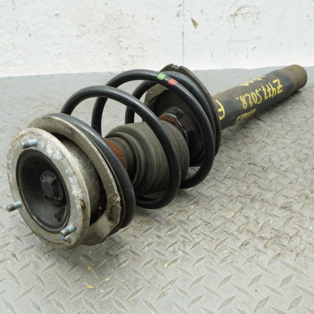 99-06 BMW 323 325 330 E46 RWD Strut Shock Coil Spring Front Left 31316757043 OEM