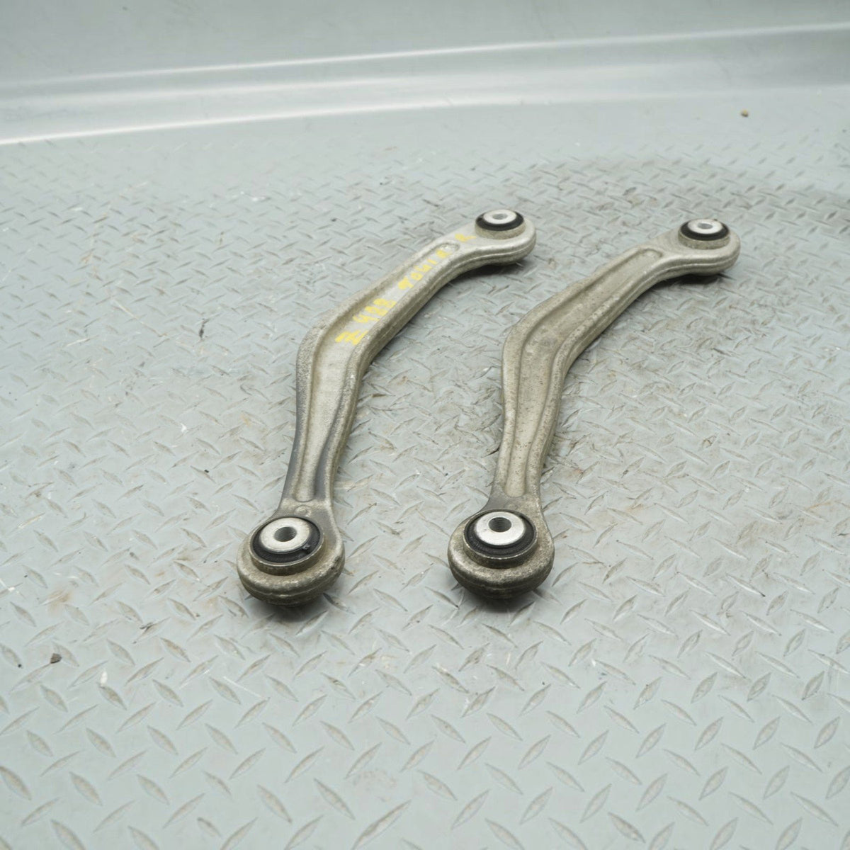 14-17 Mercedes S550 W222 AWD Lateral Control Arm Link Wishbone Left Right Rear