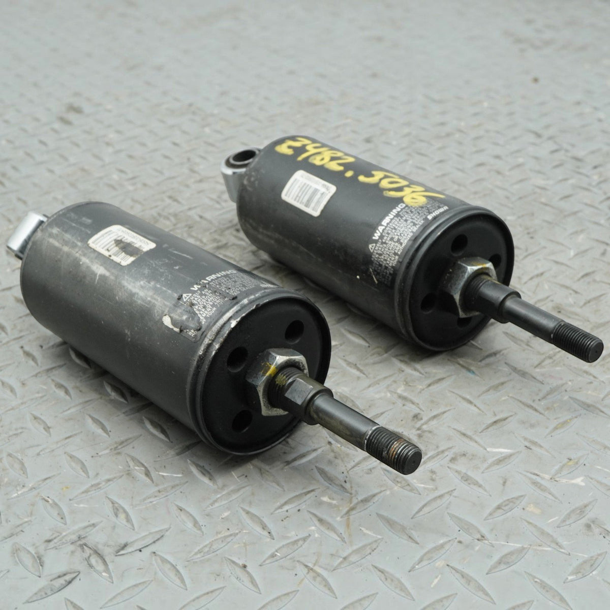 11-16 Harley-Davidson FLSTC Motorcycle Rear Air Shock Absorbers Showa Aftermrkt