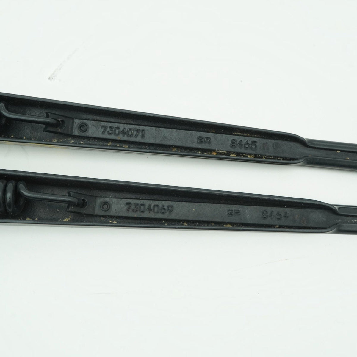 14-18 BMW X5 X5M F15 Windshield Wiper Arm Set Right Left Set 61617304071 OEM