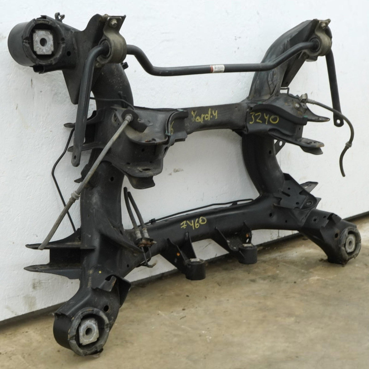08-19 BMW X6 X5 F16 F15 Rear Subframe Crossmember Cradle Suspension 6858954 OEM