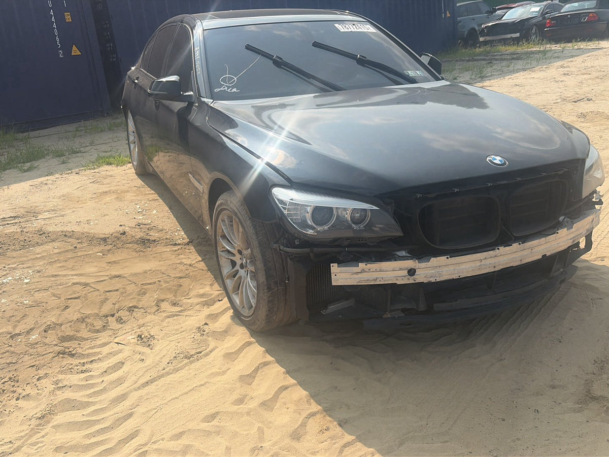 2013 BMW 740i F01