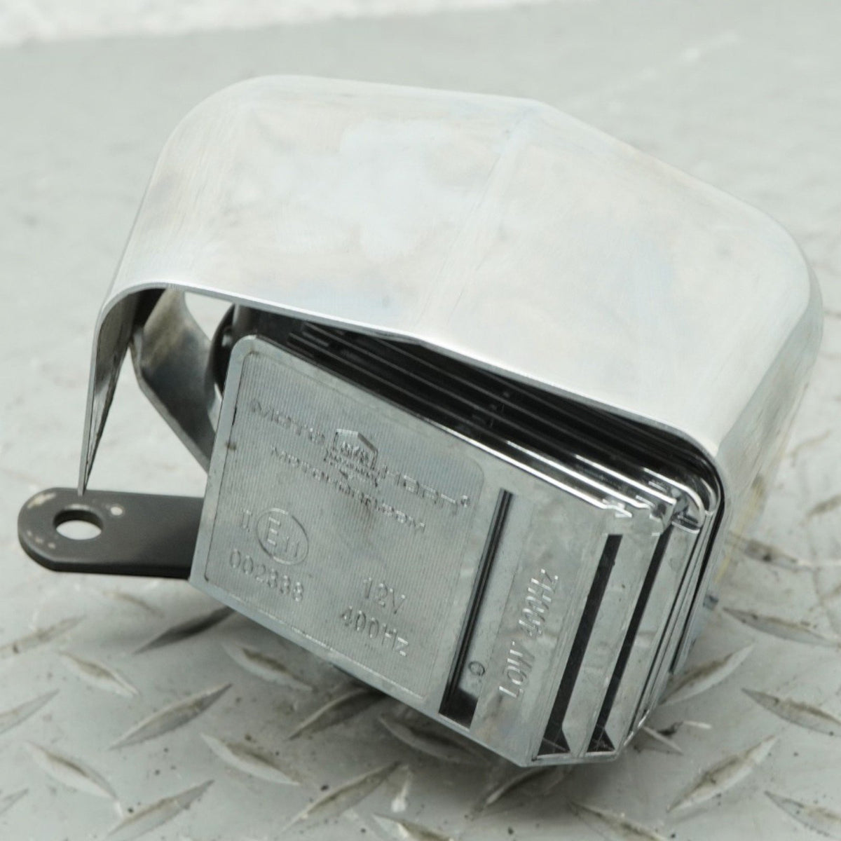 00-11 Harley-Davidson FLSTC Heritage Softail Classic Horn Alarm W Cover OEM