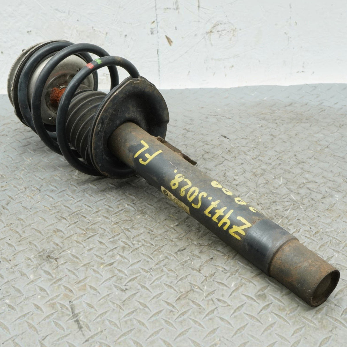 99-06 BMW 323 325 330 E46 RWD Strut Shock Coil Spring Front Left 31316757043 OEM