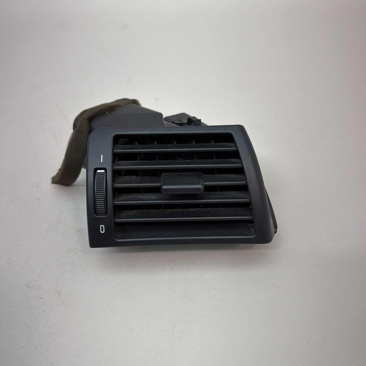 BMW E46 Right Dash Air Vent Grille 64228361898 330Ci 325Ci 323Ci 328Ci OEM