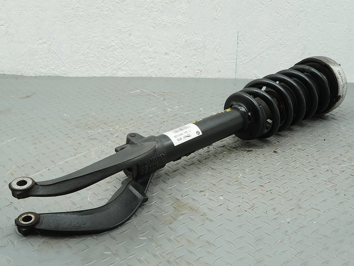 2015-2019 BMW X6 F16 4.4L Front Right Strut Suspension Coil Spring 6851592 OEM