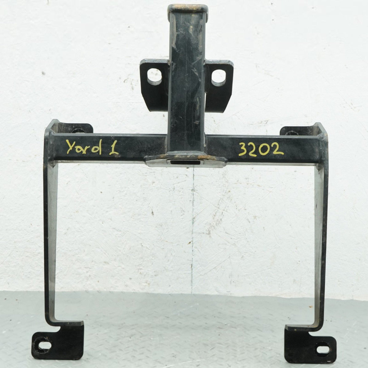 14-19 Land Rover Range Rover Sport L494 Rear Trailer Hitch Tow LR093913 OEM