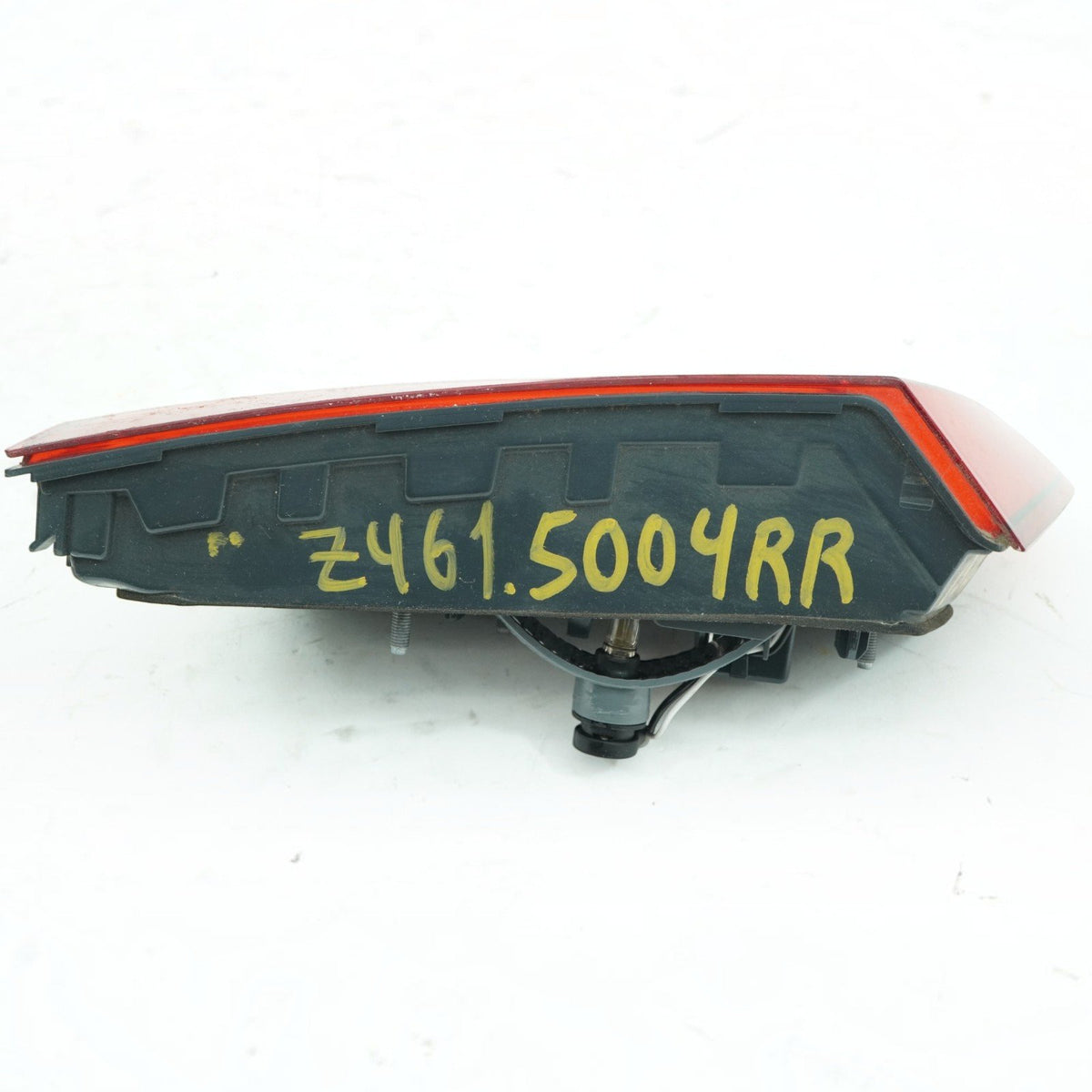 17-20 BMW 530i G30 Sedan Right Tail Light Brake Lamp Lid Inner 63219481824 OEM