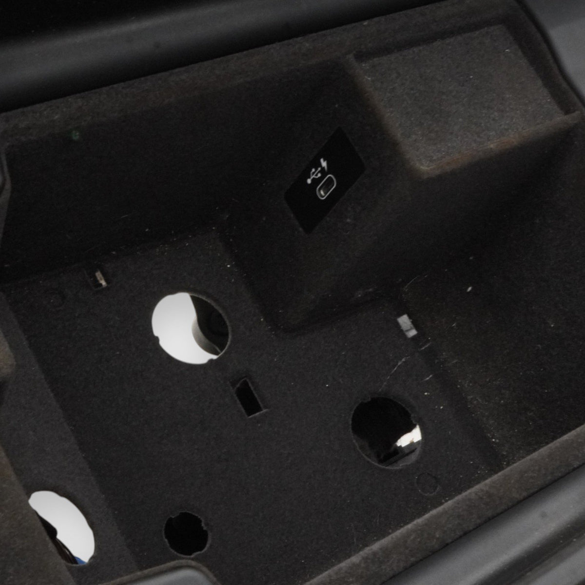 17-20 BMW 530i 540i 530e G30 Center Console Armrest Storage 51169483809 OEM