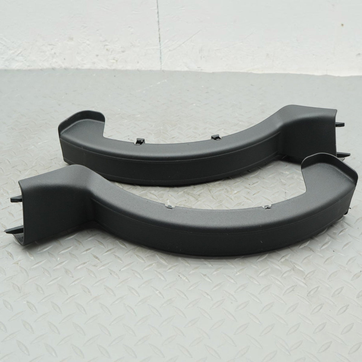 14-20 Mercedes S550 S400 W222 Trunk Lid Hinge Trim Cover LH RH A2226930117 OEM