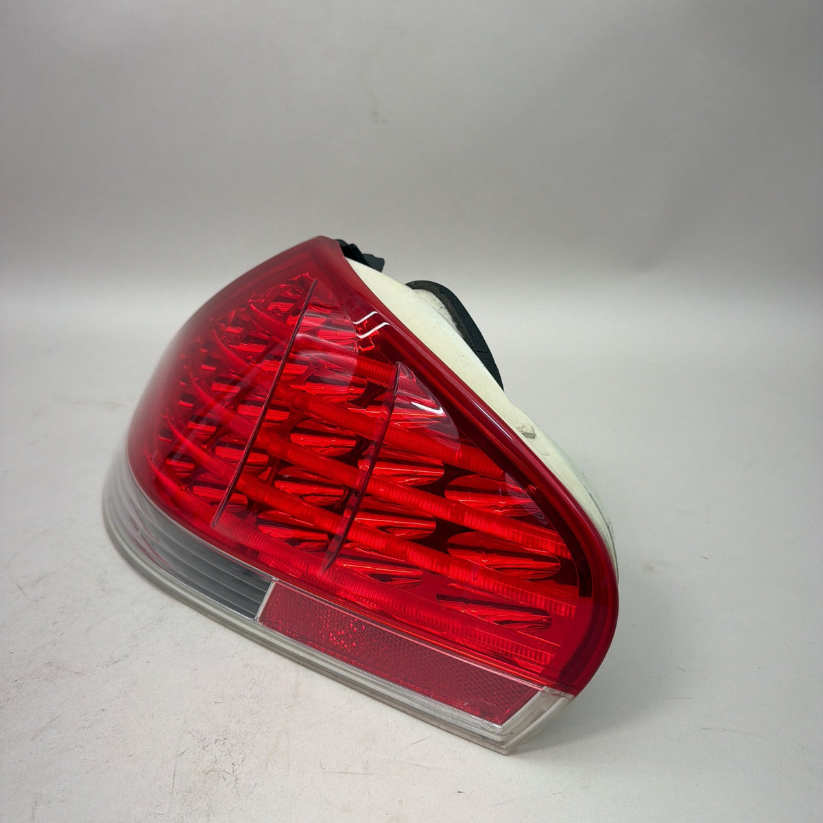 04-07 BMW M6 645Ci 650i E63 Right Rear Tail Light Assembly LED 63217170978 OEM