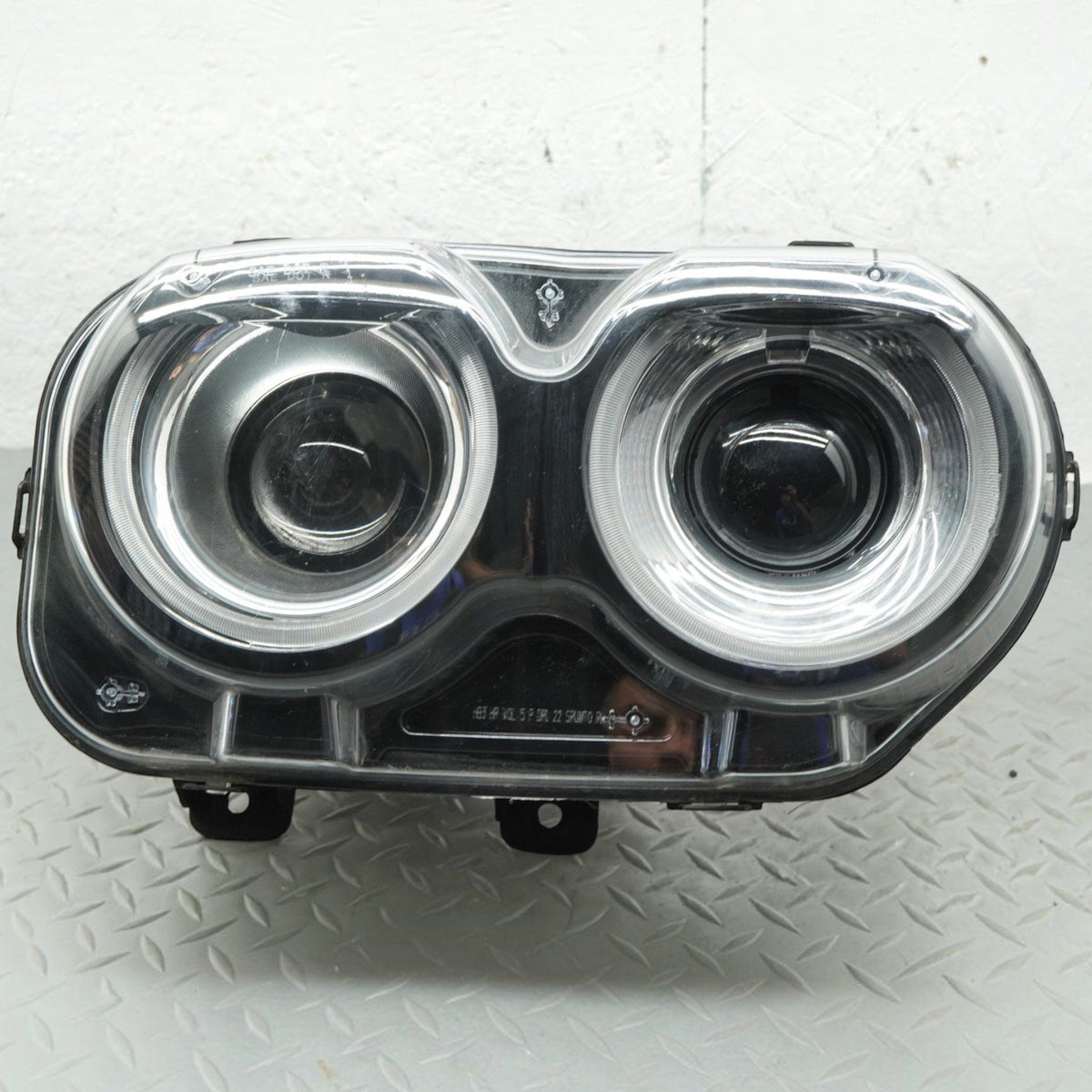 15-23 Dodge Challenger Coupe Right Headlamp Headlight Halogen 68174064AE OEM