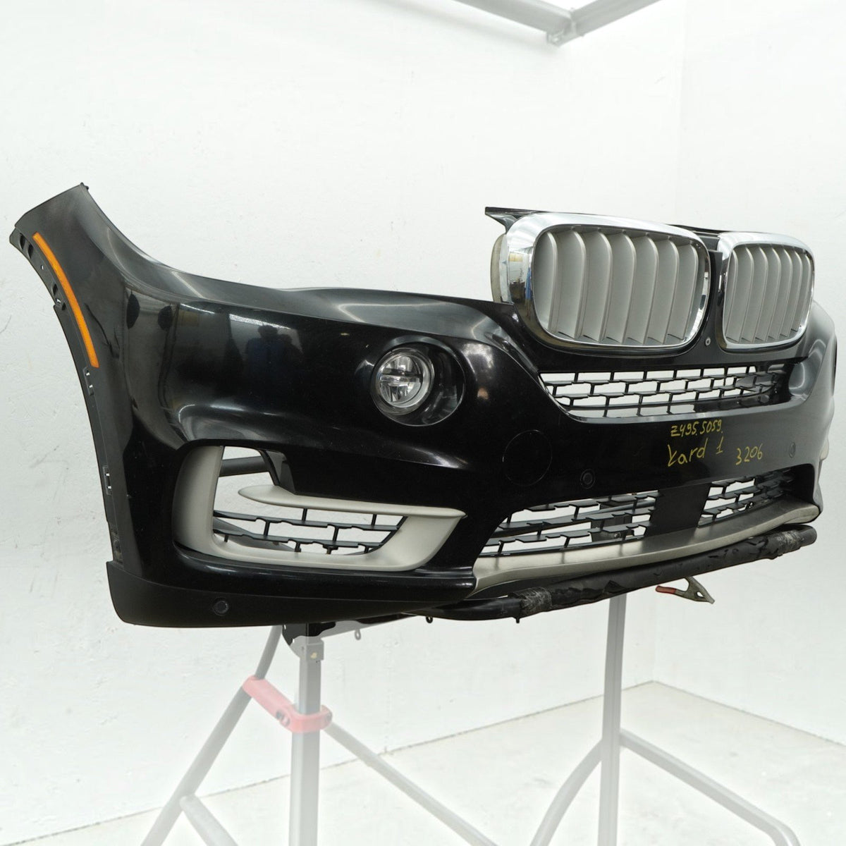 14-18 BMW X5 F15 Front Bumper Panel Cover w/ Fog 51117378609 Schwarz II 668 OEM