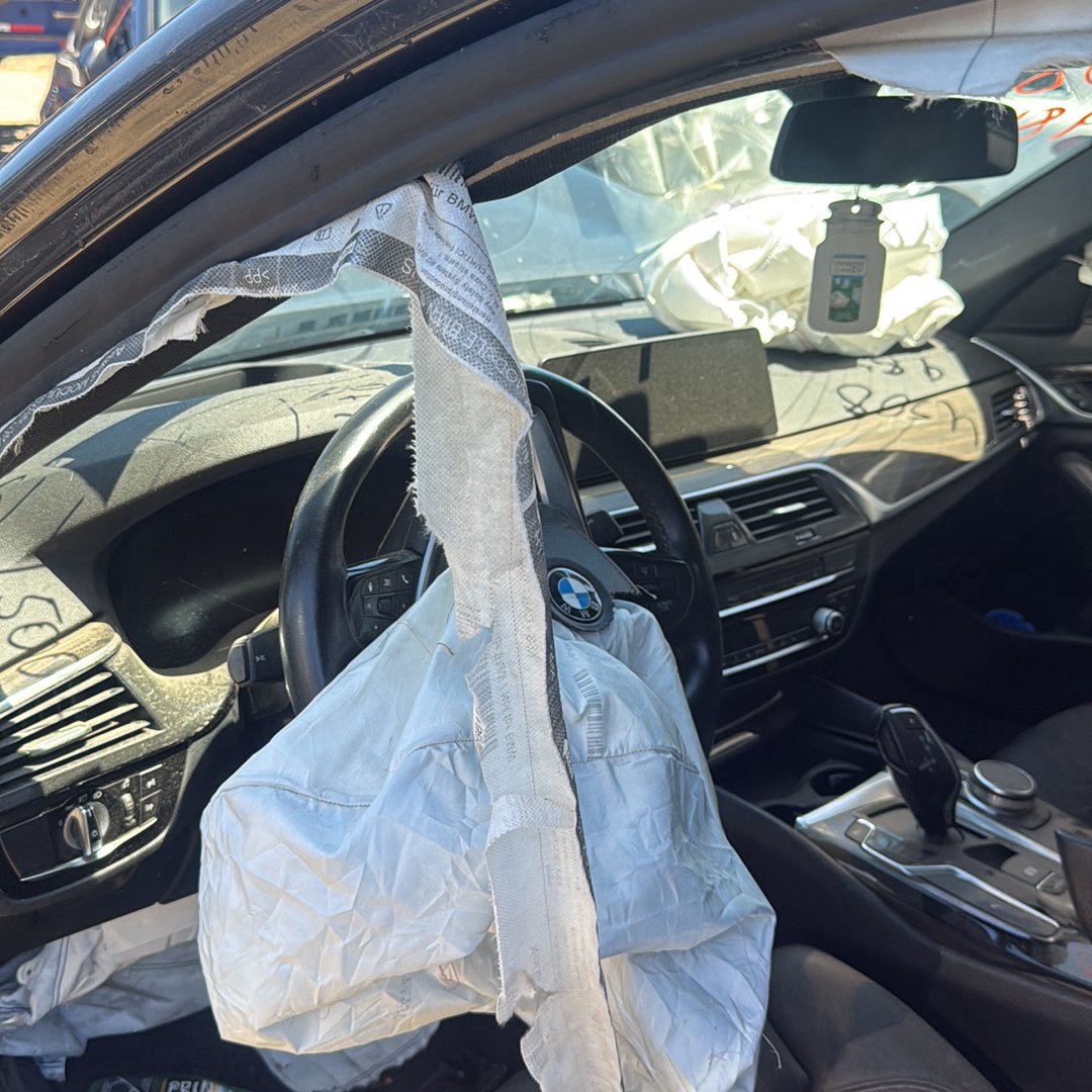 2017-2023 BMW 530i xDrive G30