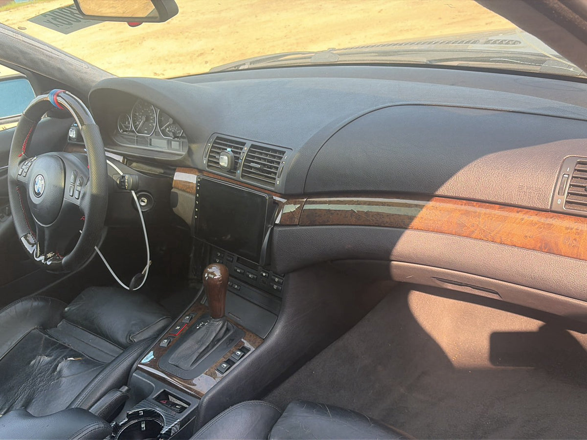 2004 BMW 330i E46