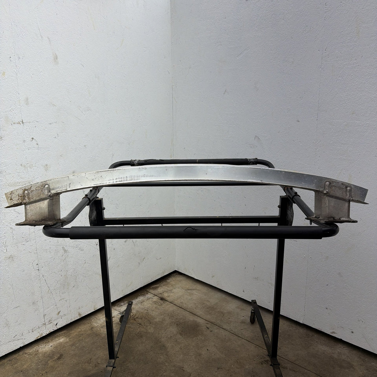 12-18 Audi RS7 S7 A7 4G Rear Bumper Reinforcement Bar Bracket 4G8807309B OEM
