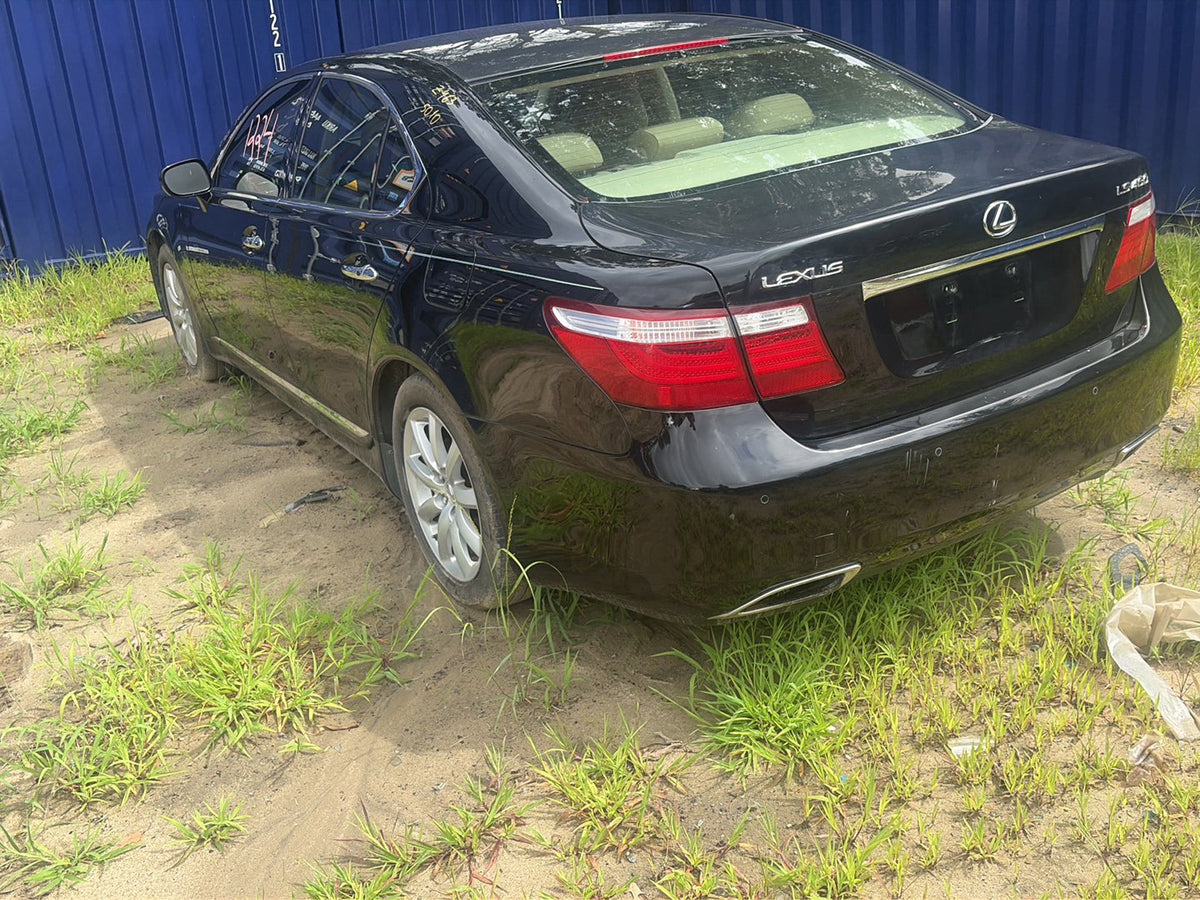 2007-2017 Lexus LS460 XF40