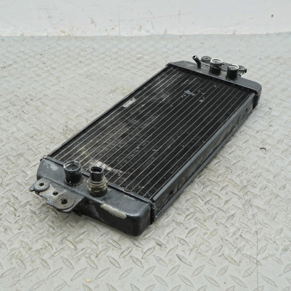 05-09 Suzuki Boulevard C50 VL800 Radiator Coolant Cooling Engine Front OEM