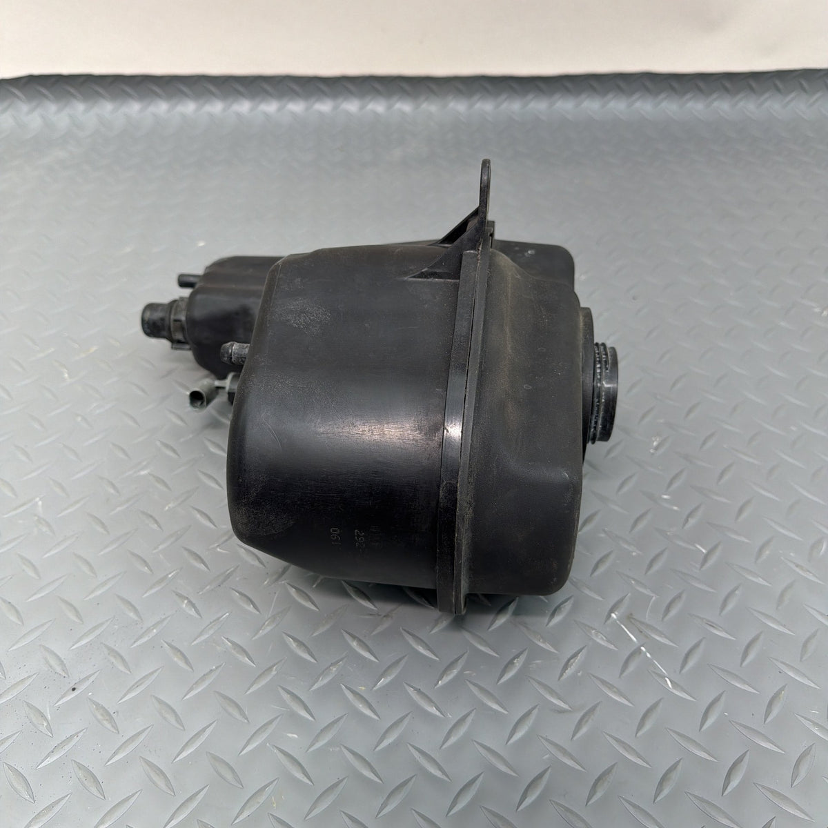 06-10 BMW M6 M5 E64 E63 E60 Coolant Expansion Tank Reservoir 17112283345 OEM
