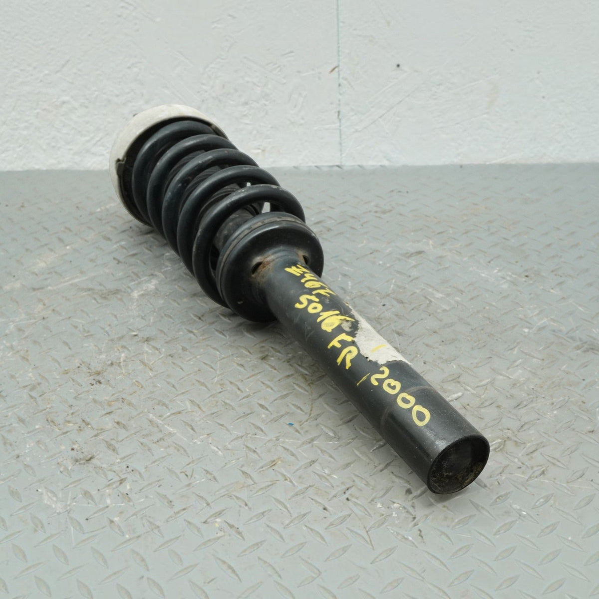 14-18 BMW X5 F15 Front Right Strut Shock Suspension Coil Spring 31316851749 OEM