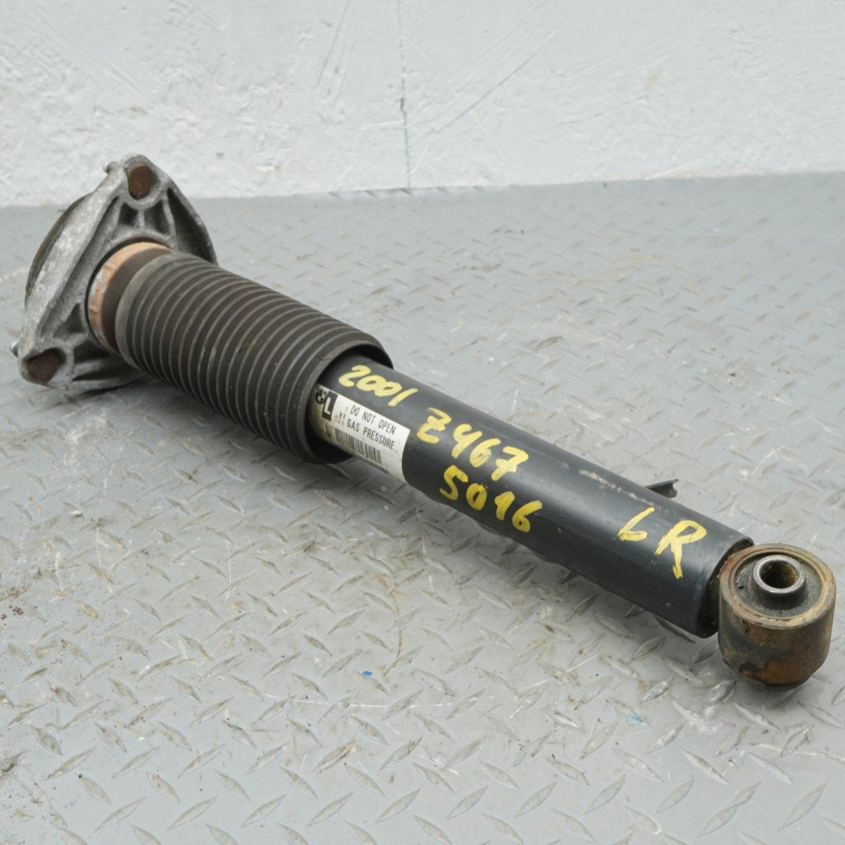 14-18 BMW X5 F15 Left LH Rear Strut Shock Suspension Absorber 33526867865 OEM