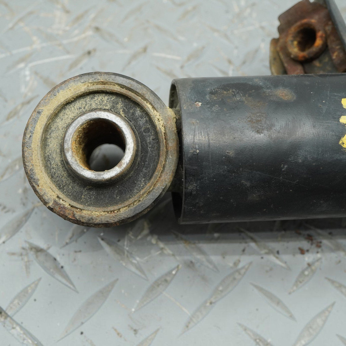 14-18 BMW X5 F15 Right Rear Strut Suspension Shock Absorber 33526867866 OEM