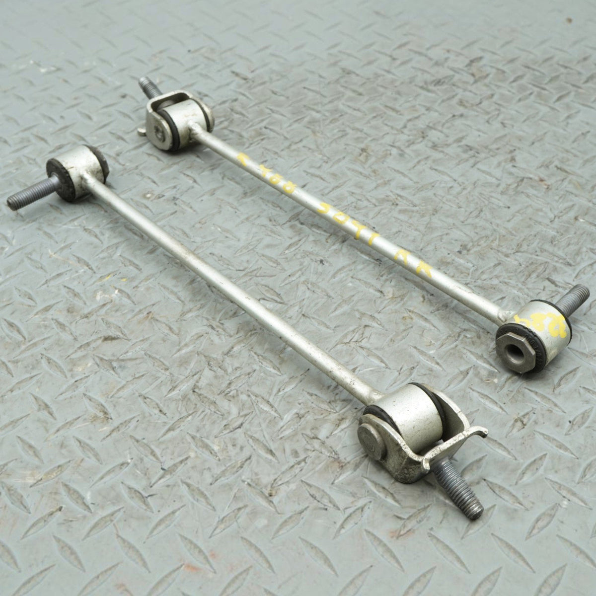 14-17 Mercedes S550 W222 Rear Stabilizer Sway Bar End Link Pair Left & Right OEM