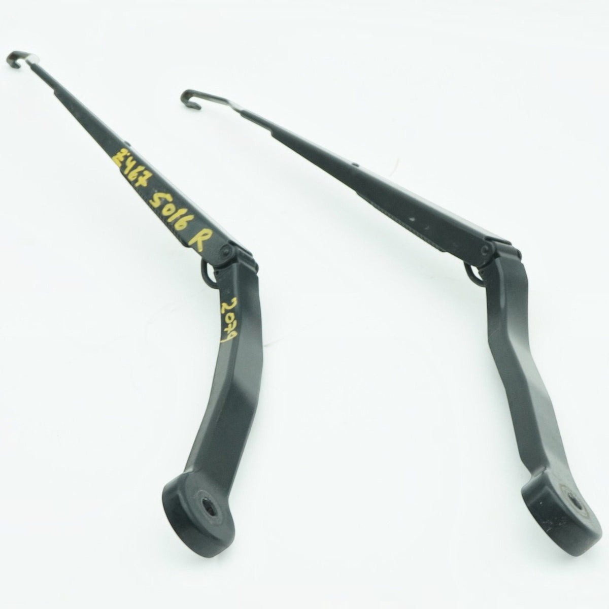 14-18 BMW X5 X5M F15 Windshield Wiper Arm Set Right Left Set 61617304071 OEM