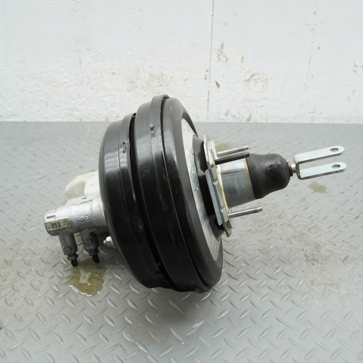14-16 Rover Range L494 Power Brake Booster Master Cylinder Tank DPLA2B195BB OEM