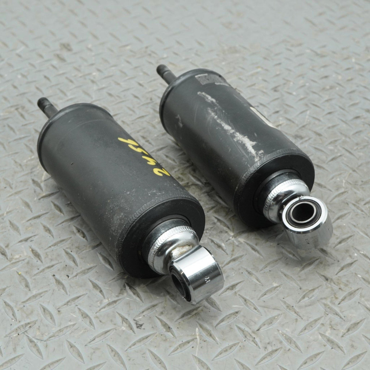 11-16 Harley-Davidson FLSTC Motorcycle Rear Air Shock Absorbers Showa Aftermrkt